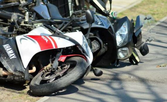 Deux-roues accidenté Réparation ou mise à la casse